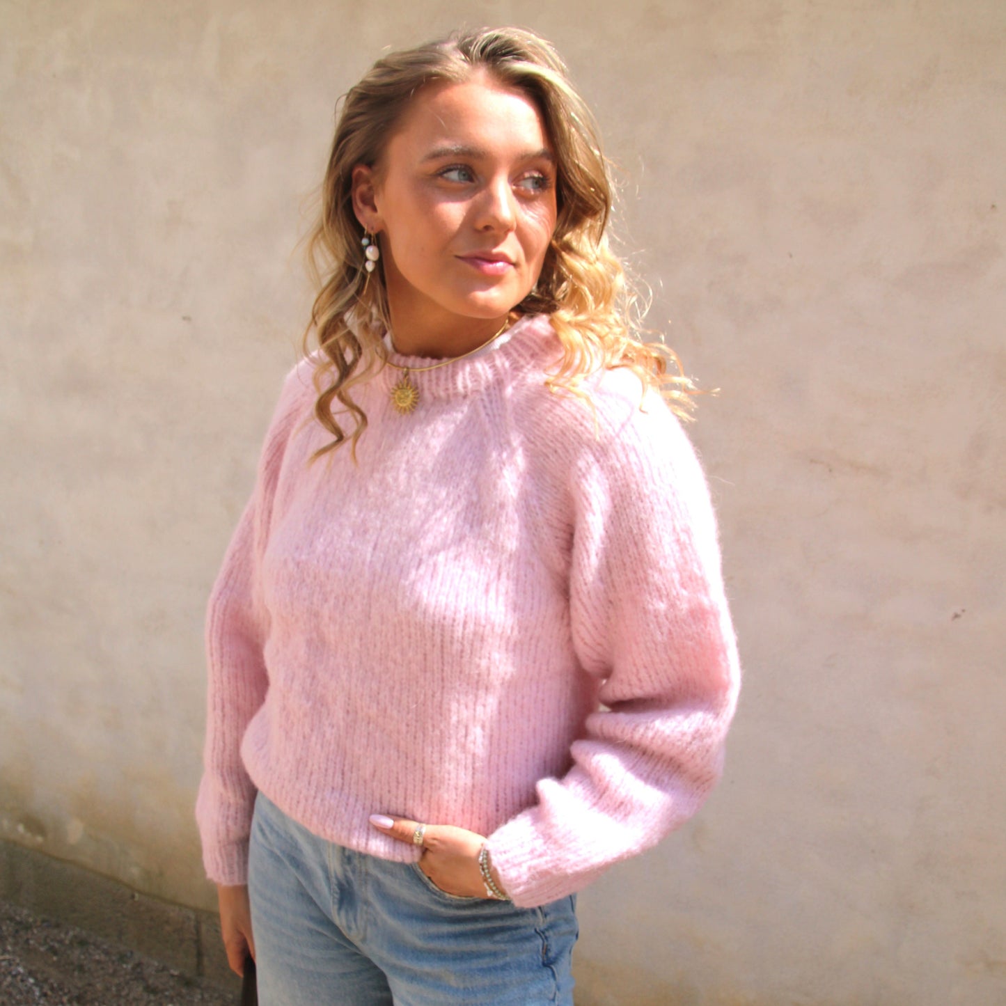 Coffee Beanies, Alpaca wool sweater, pink, Burundi