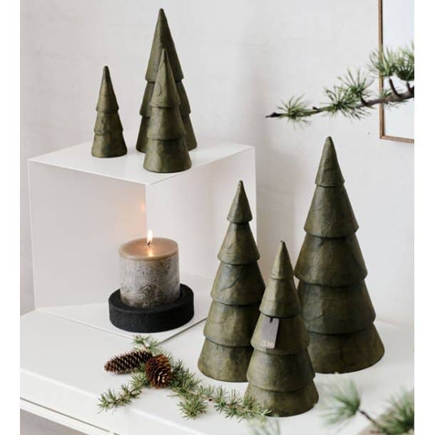Sæt med 3 små juletræer i papirmasse, burnt olive, med synlige lag