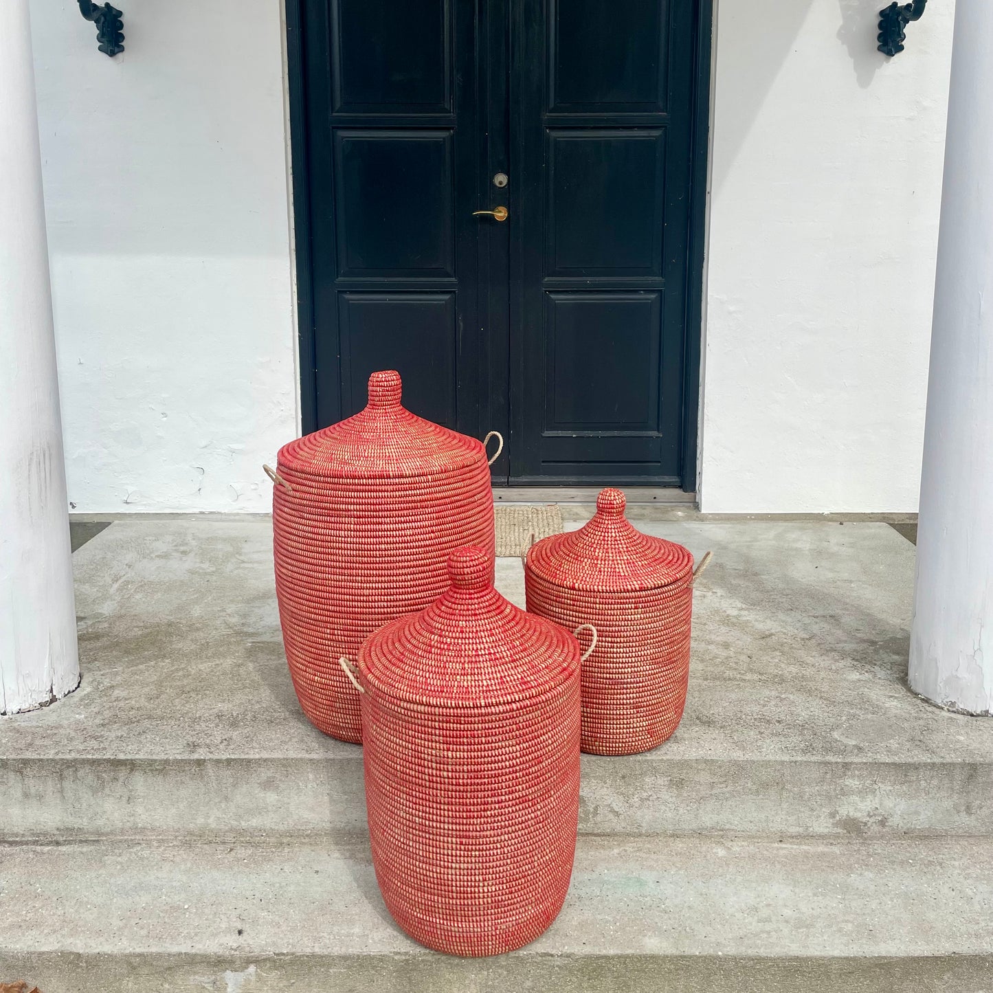 Laundry basket in red with lid. Fair Trade, Senegal