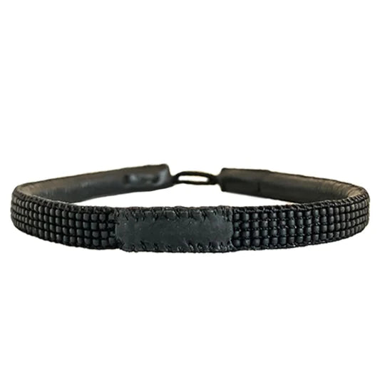 Armbånd til mænd i læder og perler. Håndlavet i Indonesien