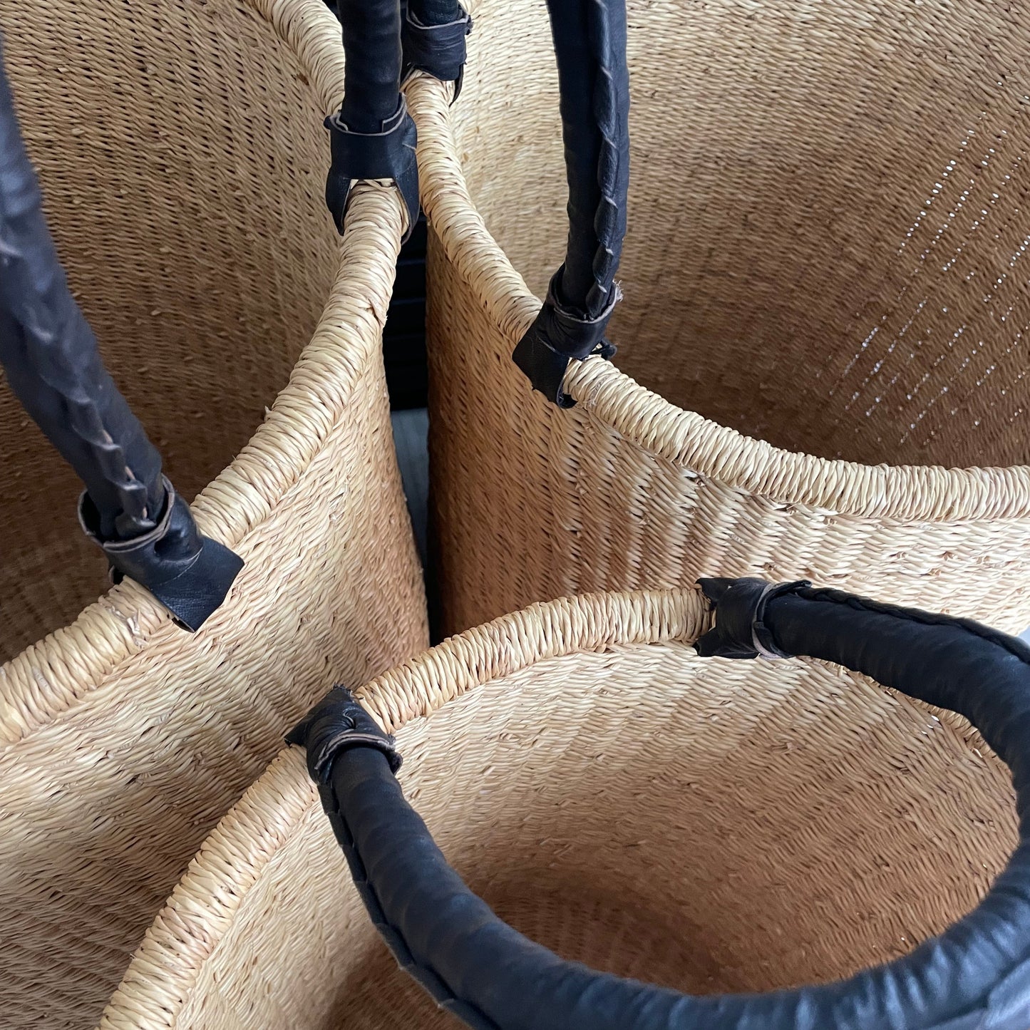 Basket, nature with black leather handle