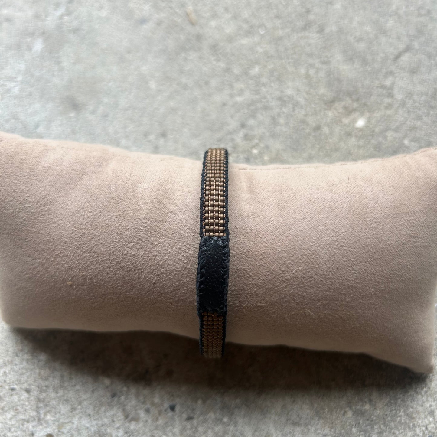 Men's bracelet, leather & mocha beads