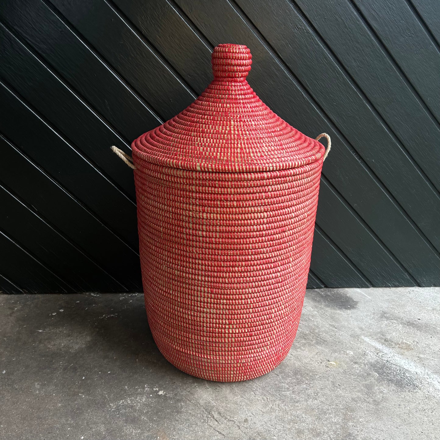 Laundry basket in red with lid. Fair Trade, Senegal