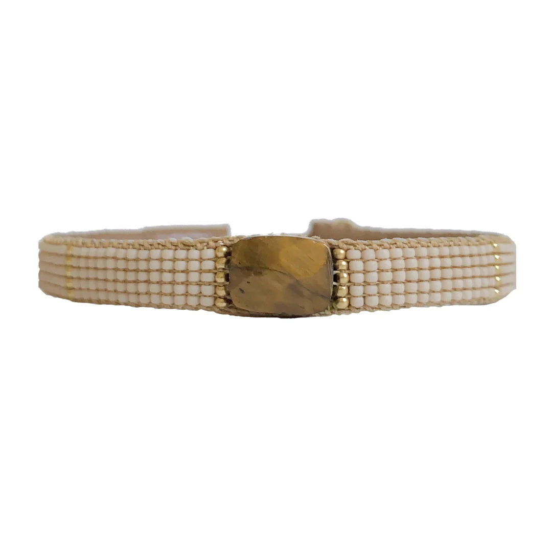 Bracelet in leather and pearls, with tiger's eye stone