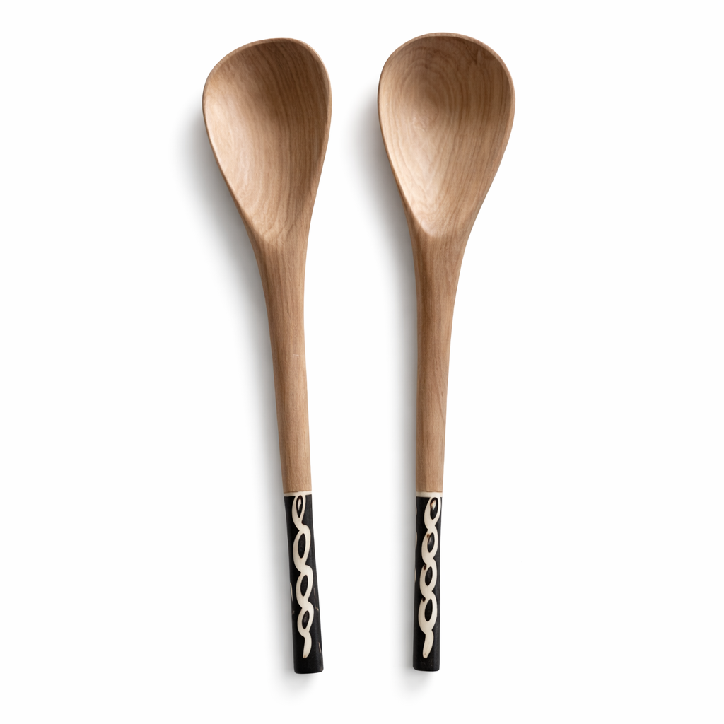 Salad servers