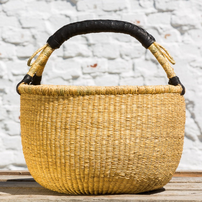 Bolga basket. Three sizes. Nature with black leather handle. Fair Trade, Ghana