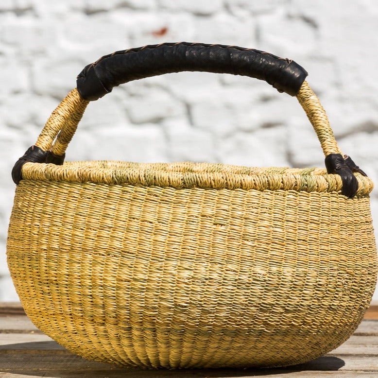 Bolga basket. Three sizes. Nature with black leather handle. Fair Trade, Ghana