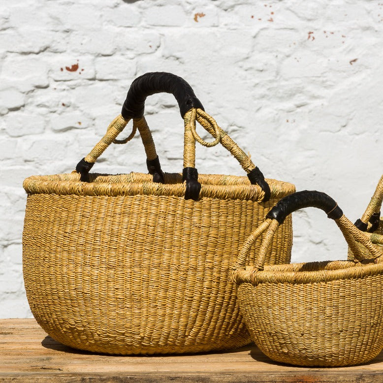 Bolga basket. Three sizes. Nature with black leather handle. Fair Trade, Ghana