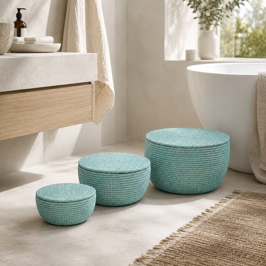Storage baskets with lid