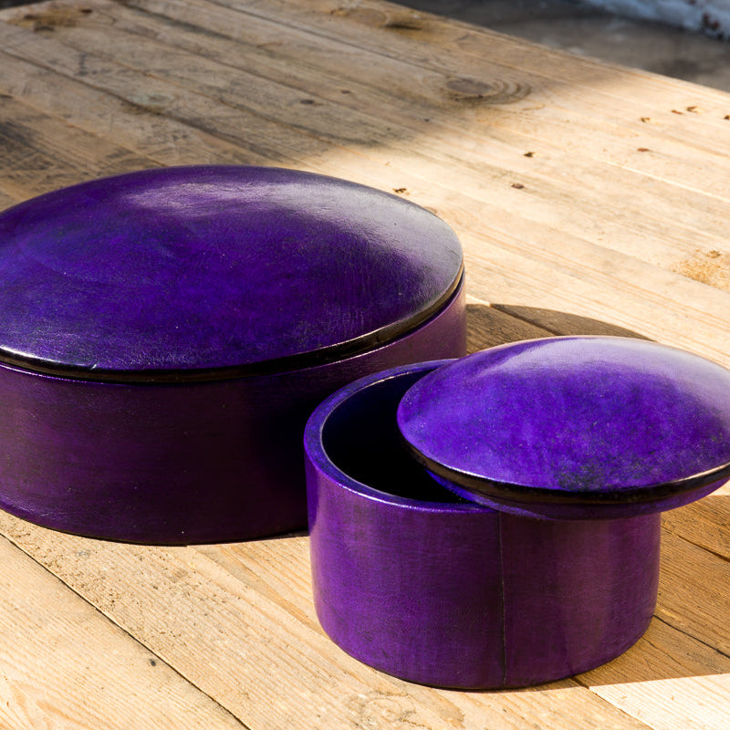 Skindæske i lilla, to størrelser. Fair Trade fra Burkina Faso