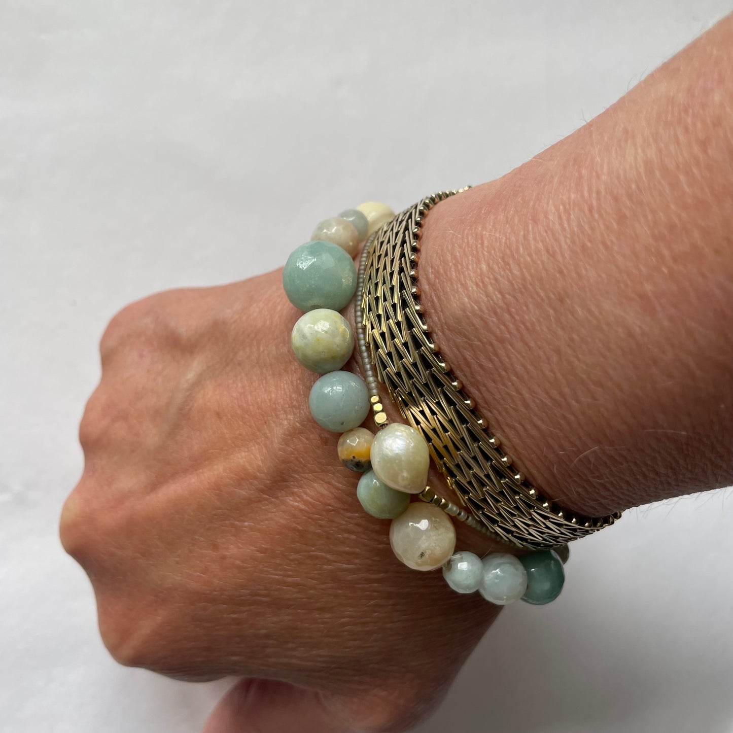 Bracelet with gemstone beads