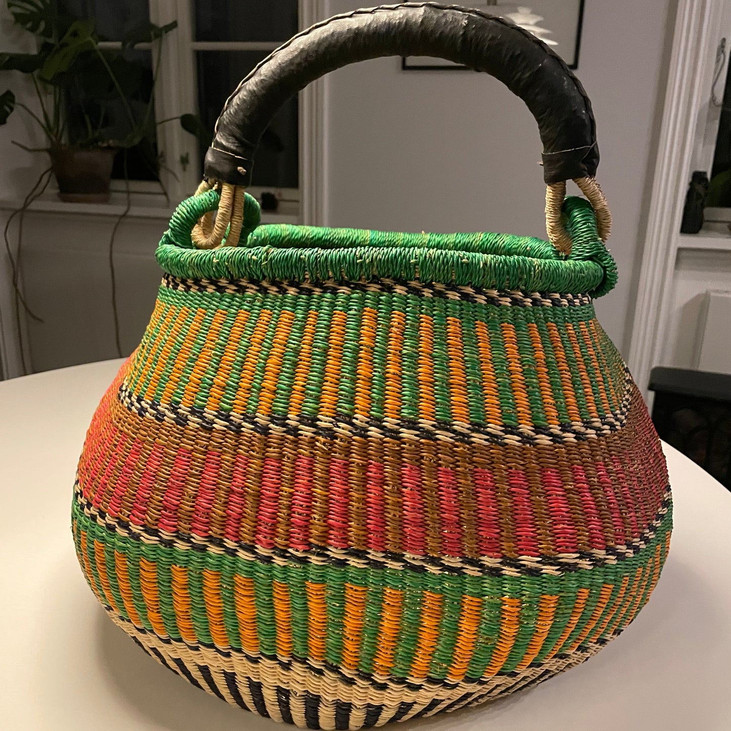 Basket with leather handle. Unique. Multicolored. Fair Trade from Ghana