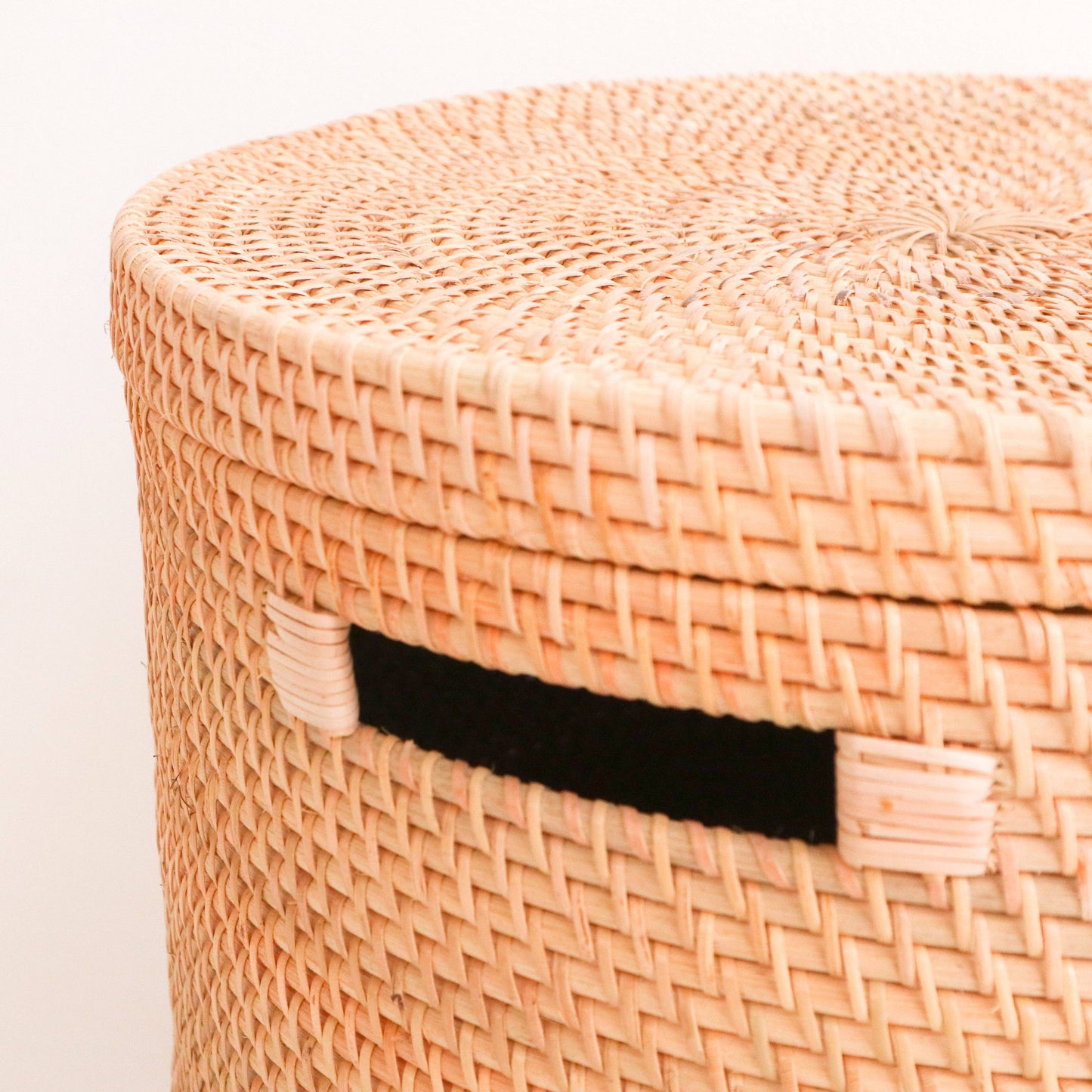 Laundry basket with lid, medium