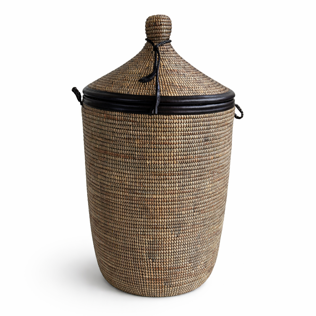 White laundry basket with leather details, hand braided with Senegal lid