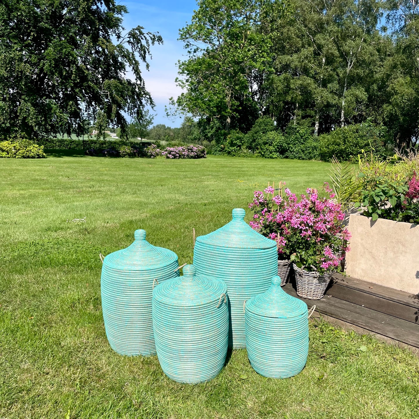 Laundry basket hand-woven elephant grass and recycled plastic with Senegal lid. Turquoise. Four sizes. Fair Trade