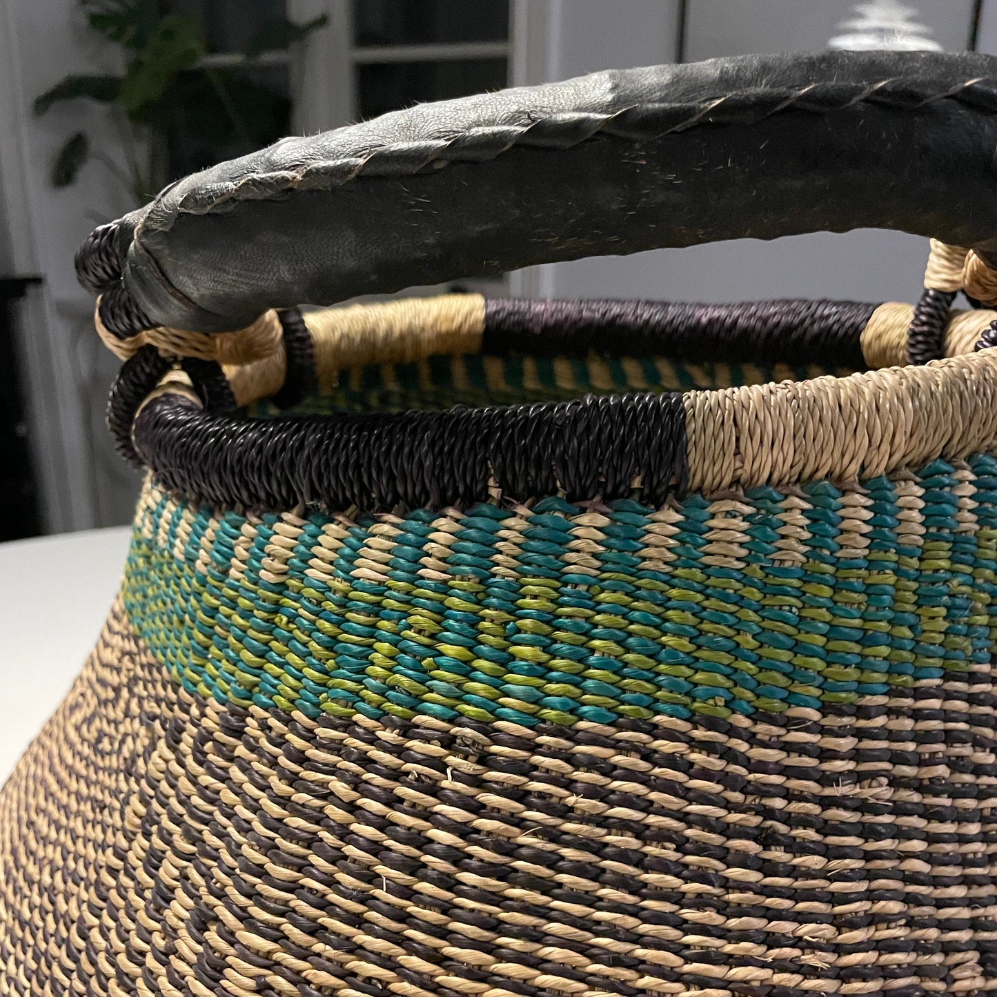 Basket with leather handle. Unique. Multicolored. Fair Trade from Ghana