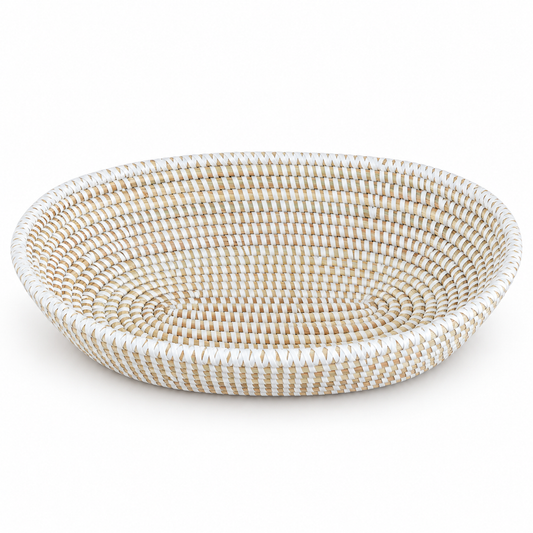 Oval brødkurv i hvidt flet, oval skålform