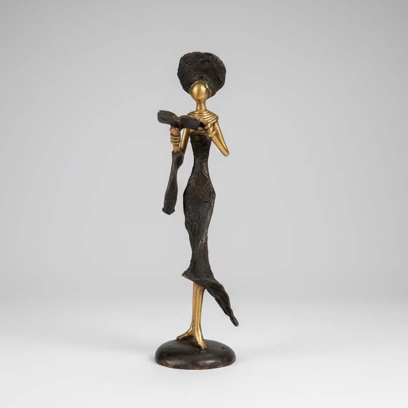 Woman with hat – bronze sculpture by the Burkinabe artist Soré, pastel green dress, size 16 cm