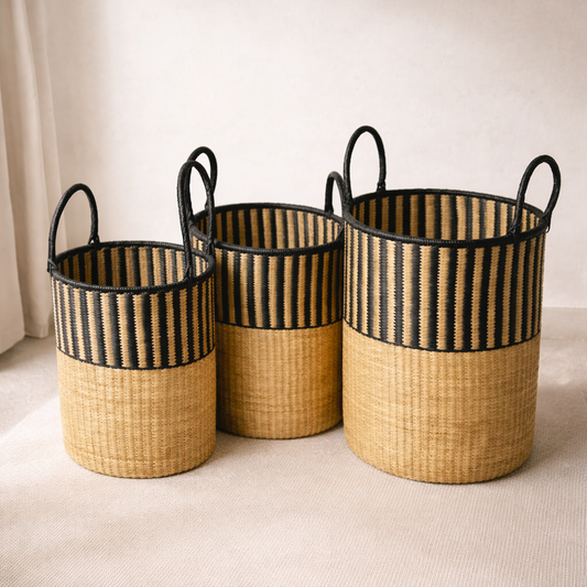 Vasketøjs- el. legetøjskurv, natur med sort skind hank