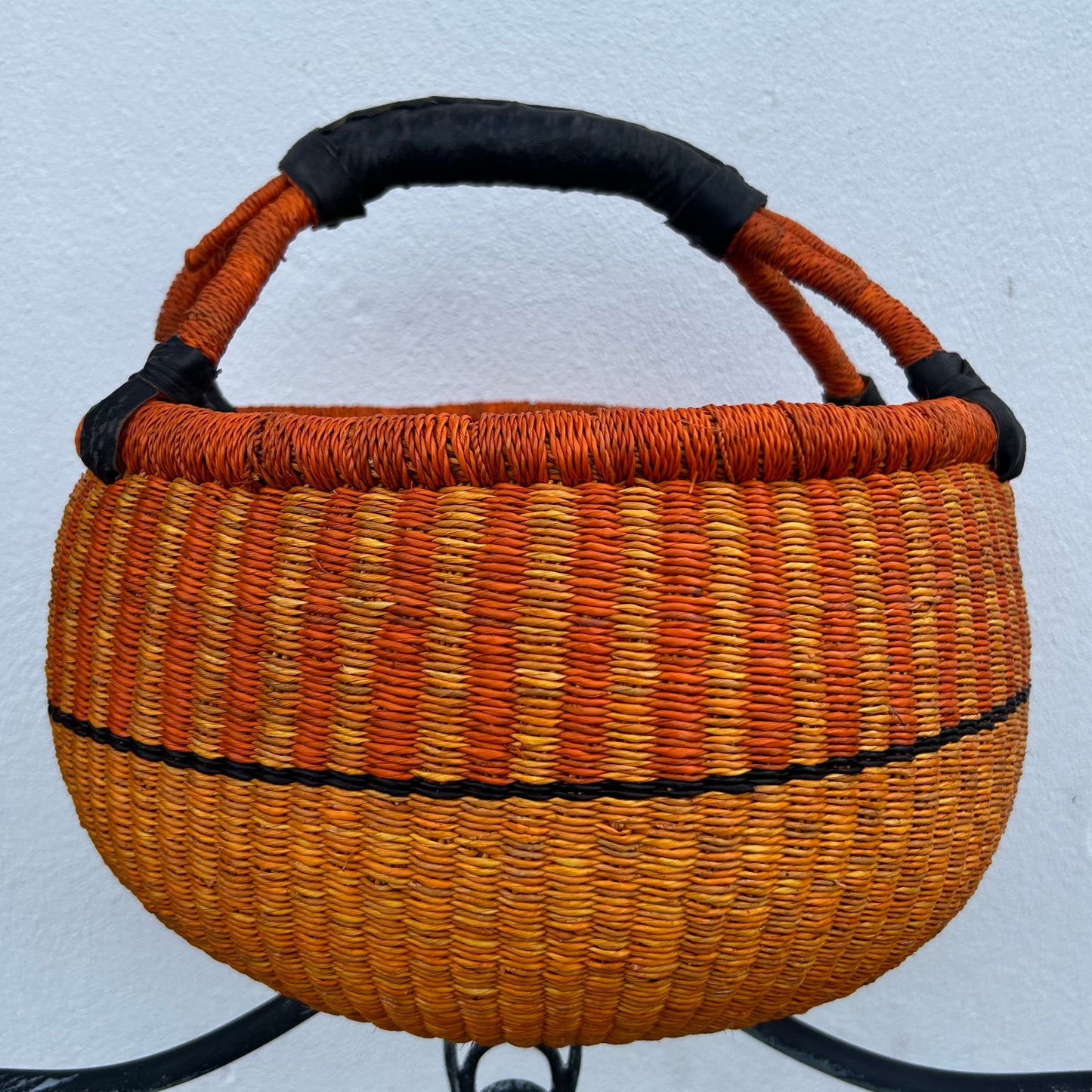 Bolga basket, three sizes. Handwoven in sea grass. Nature and black. Fair Trade and from Ghana