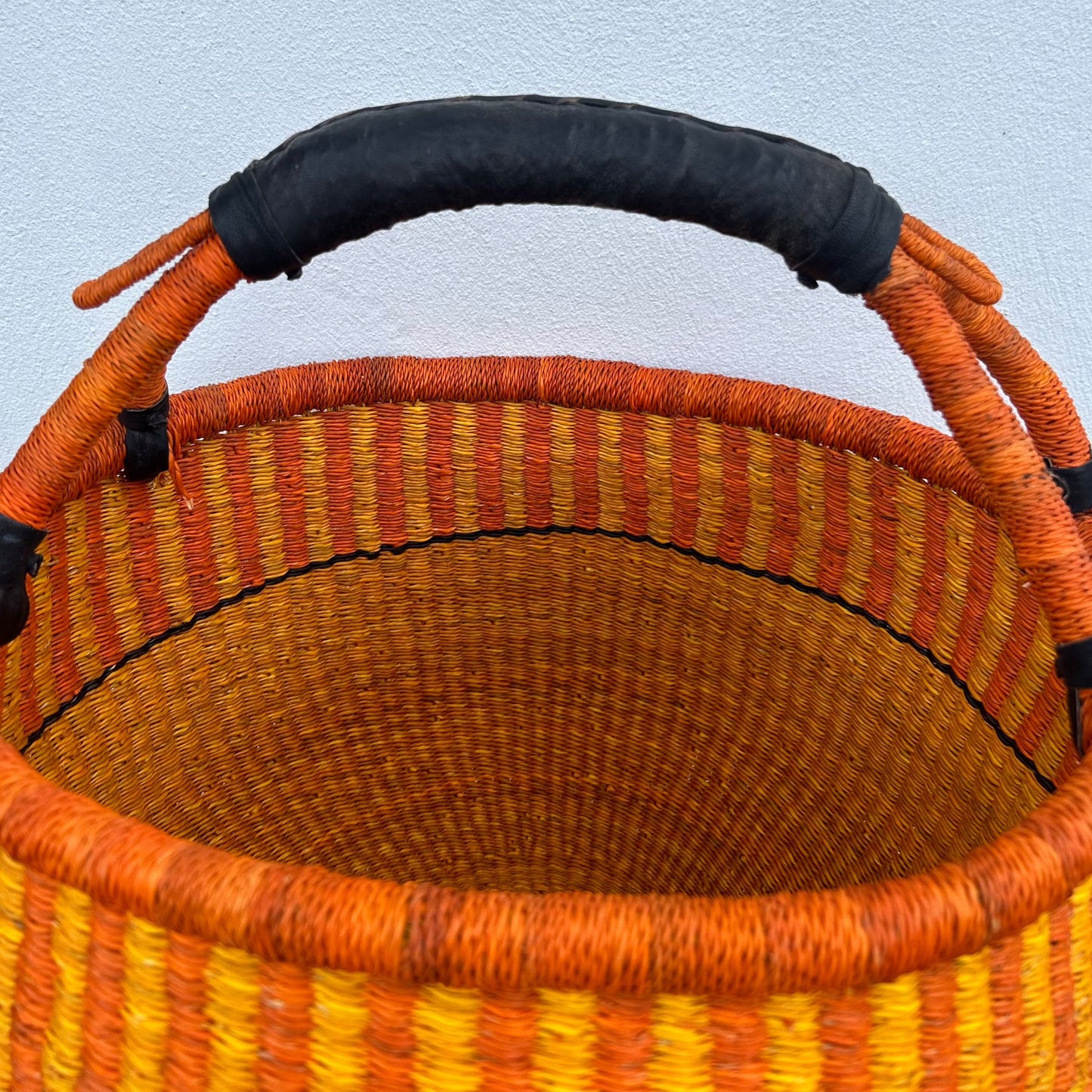 Bolga basket, three sizes. Handwoven in sea grass. Nature and black. Fair Trade and from Ghana