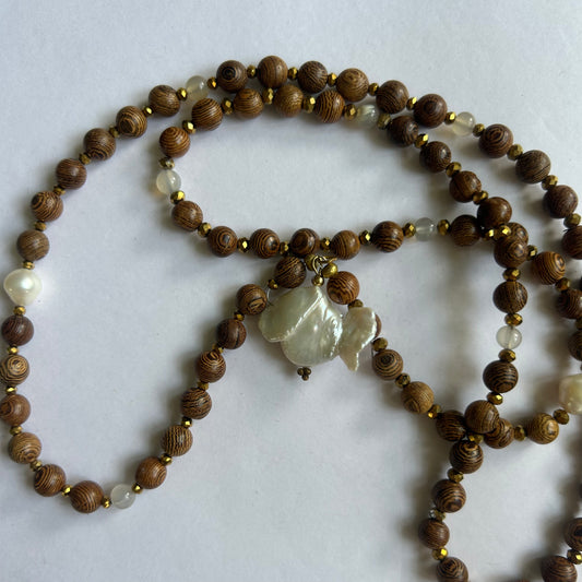 Mala pearl necklace, crystal pearls, freshwater pearls and wooden pearls