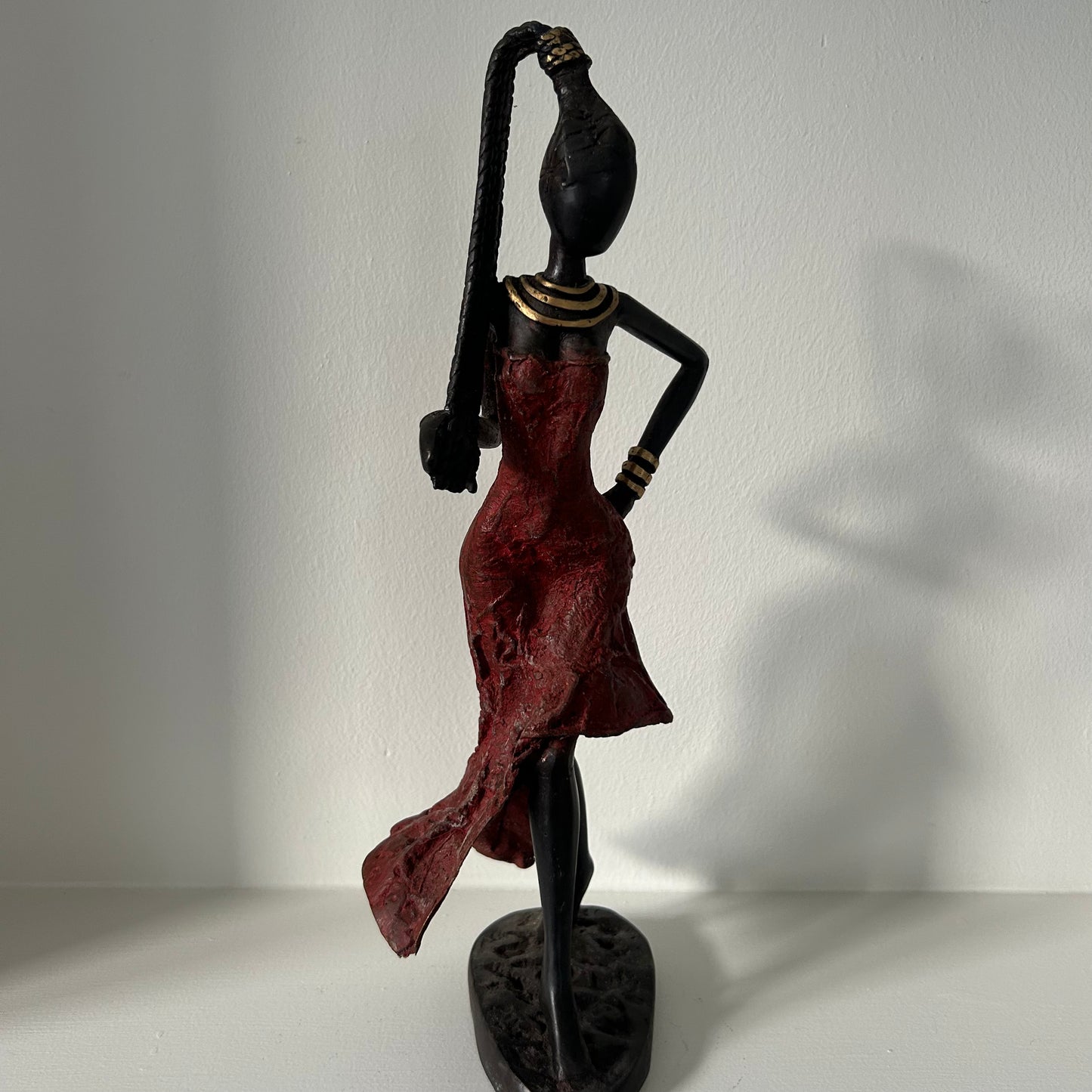 Brass art, 'Power Woman' in red &amp; long hair, 35-37 cm, Fair Trade, Burkina Faso