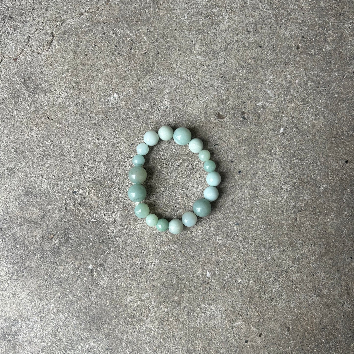 Bracelet with gemstone beads