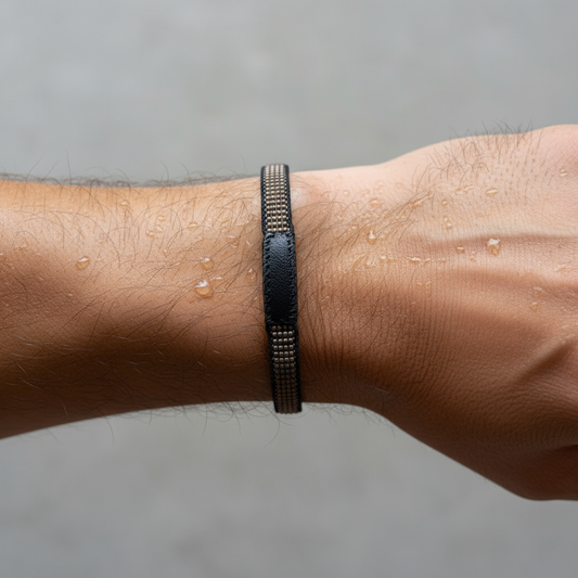 Armbånd til mænd, læder med mokkafarvede perler