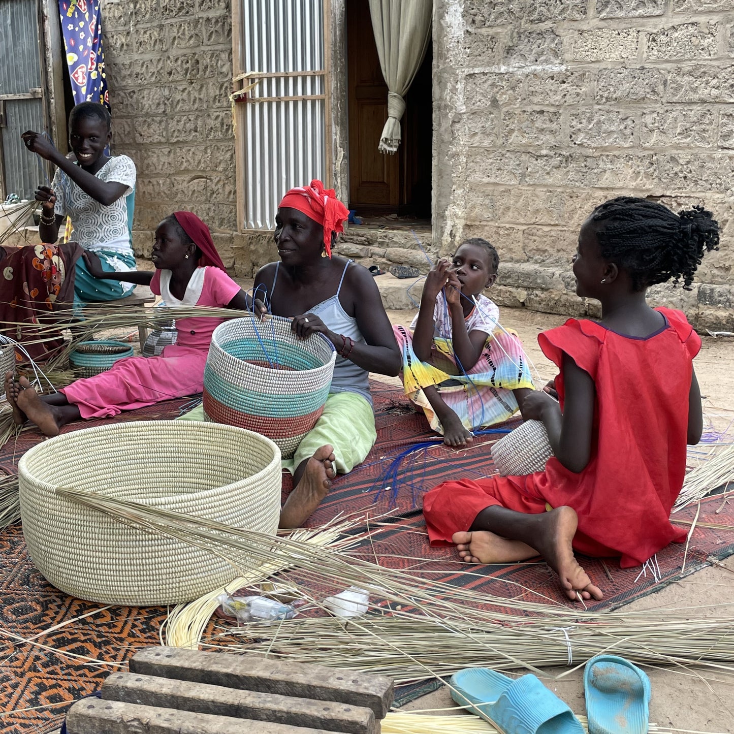 Puffed ball baskets (Ndaa) with lid, White. Fair Trade, Senegal