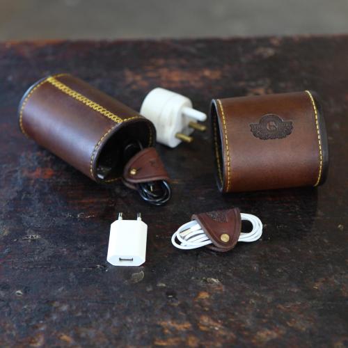 Case for mobile phone accessories in leather. Handmade from South Africa