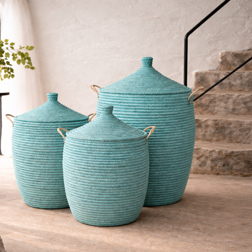 Turkis vasketøjskurv med Senegal låg. Fair Trade