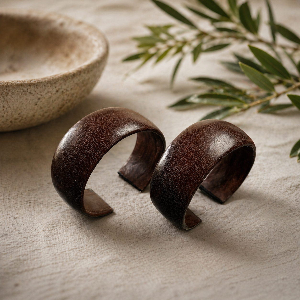 Bracelet in leather. Many colors. Fair Trade, Burkina Faso